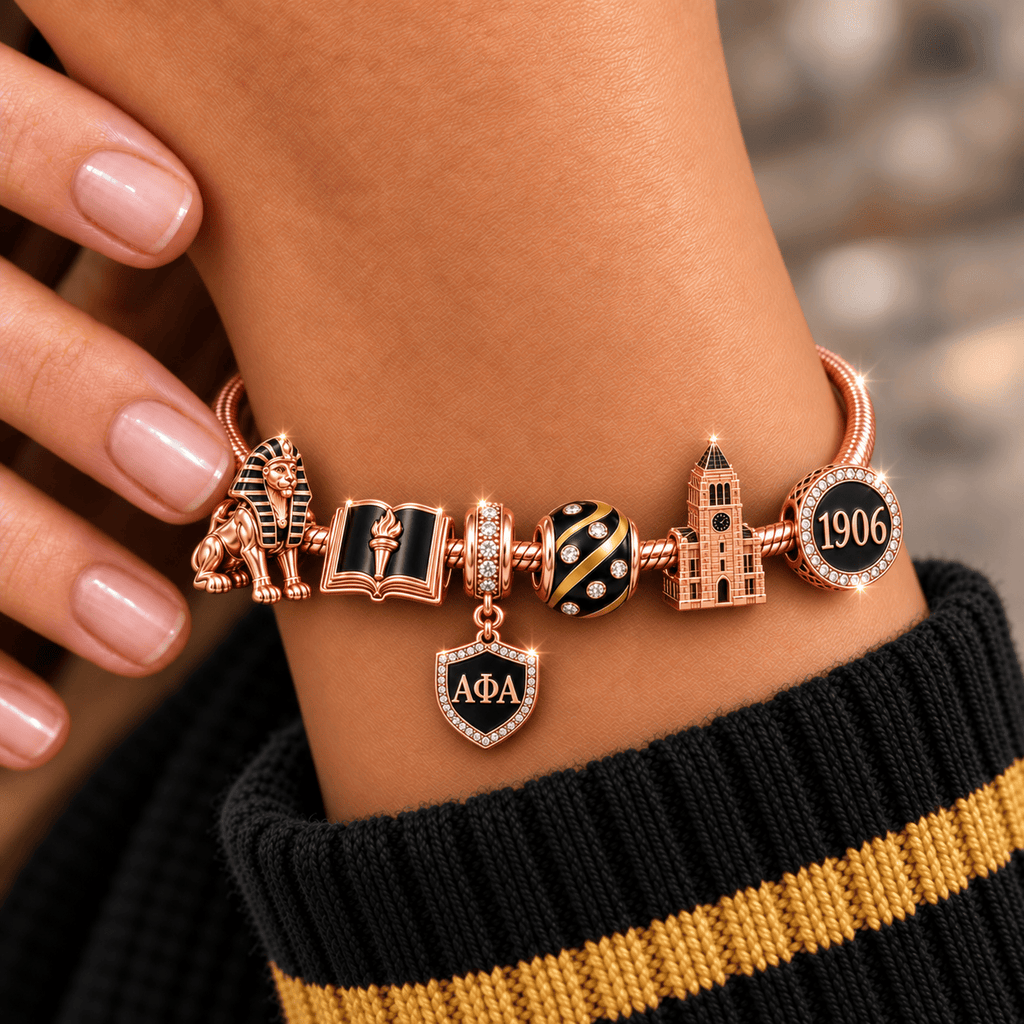 APA Gold Charm Bracelet Set NHVH